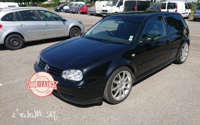 Changement de kit distribution VW golf réalisé par le garage JR MOTORS à Sausheim.