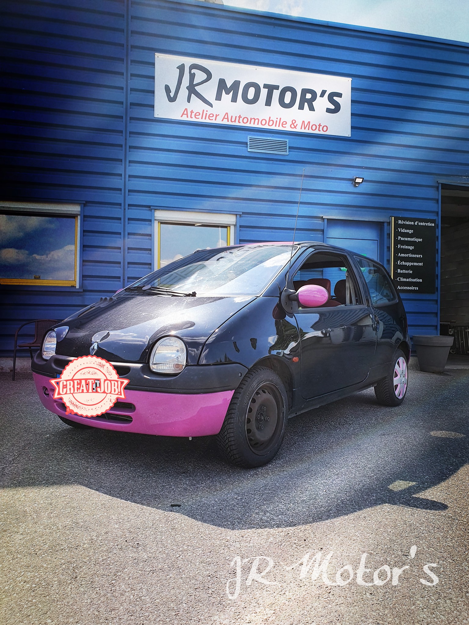 Changement de pneumatiques, filtres à air, filtre à essence, et soufflet de cardan pour cette renault twingo réalisé par JR MOTORS à Sausheim.
